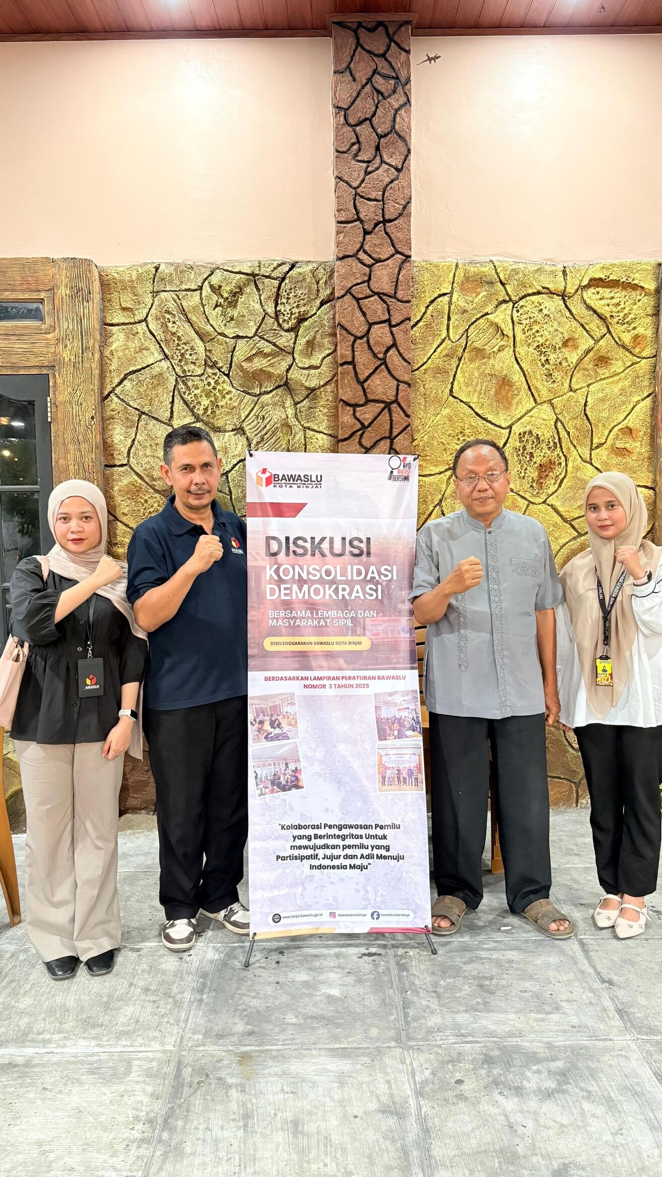 Dokumentasi kegiatan Diskusi Konsolidasi Demokrasi 