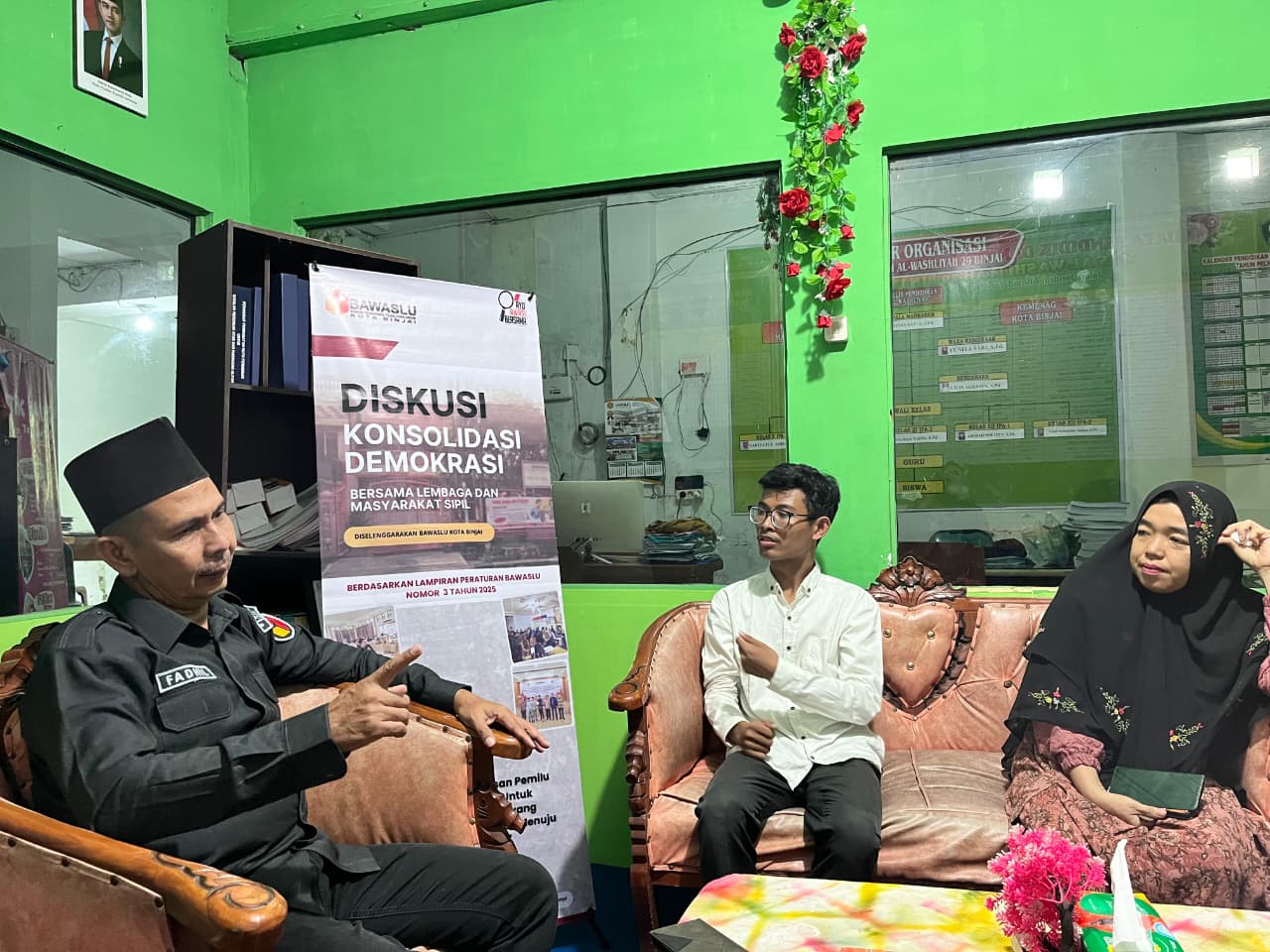 Foto Kegiatan Diskusi Konsolidasi Demokrasi