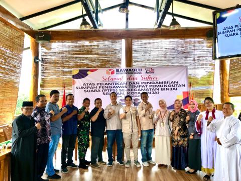 Ketua Bawaslu Kota Binjai Saat Hadiri Pelantikan PTPS 