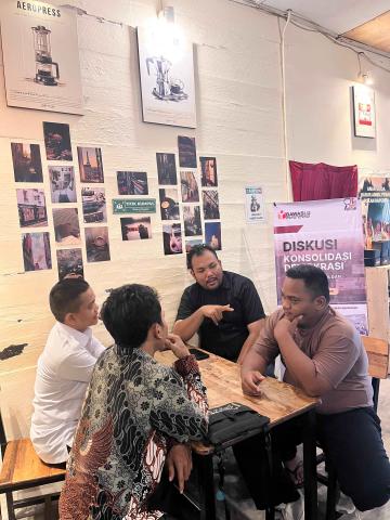 Dokumentasi kegiatan Diskusi Konsolidasi Demokrasi 